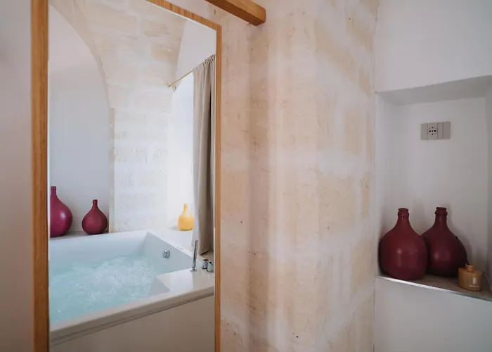 Cavae - Le Stanze Массафра